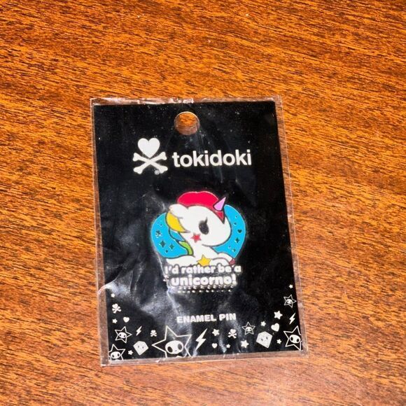 Comic con tokidoki pin - Picture 2 of 3